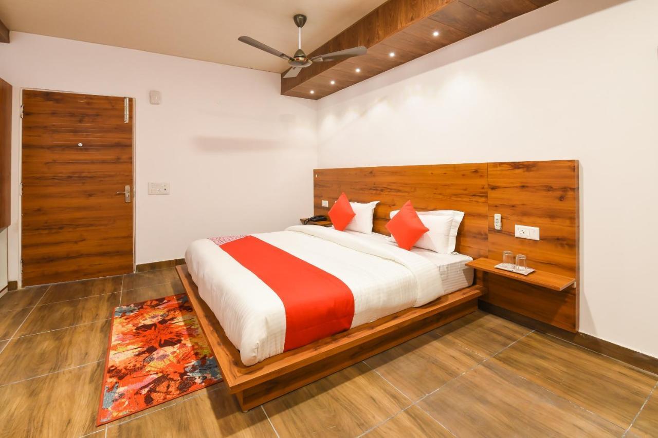 Hotel Capital O 19133 Oak Tree Nové Dillí Exteriér fotografie