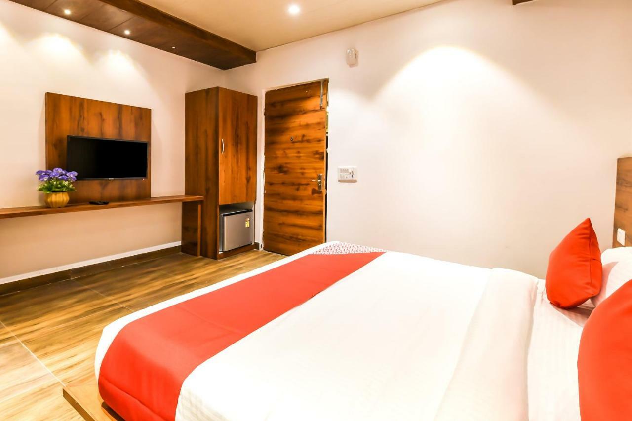Hotel Capital O 19133 Oak Tree Nové Dillí Exteriér fotografie