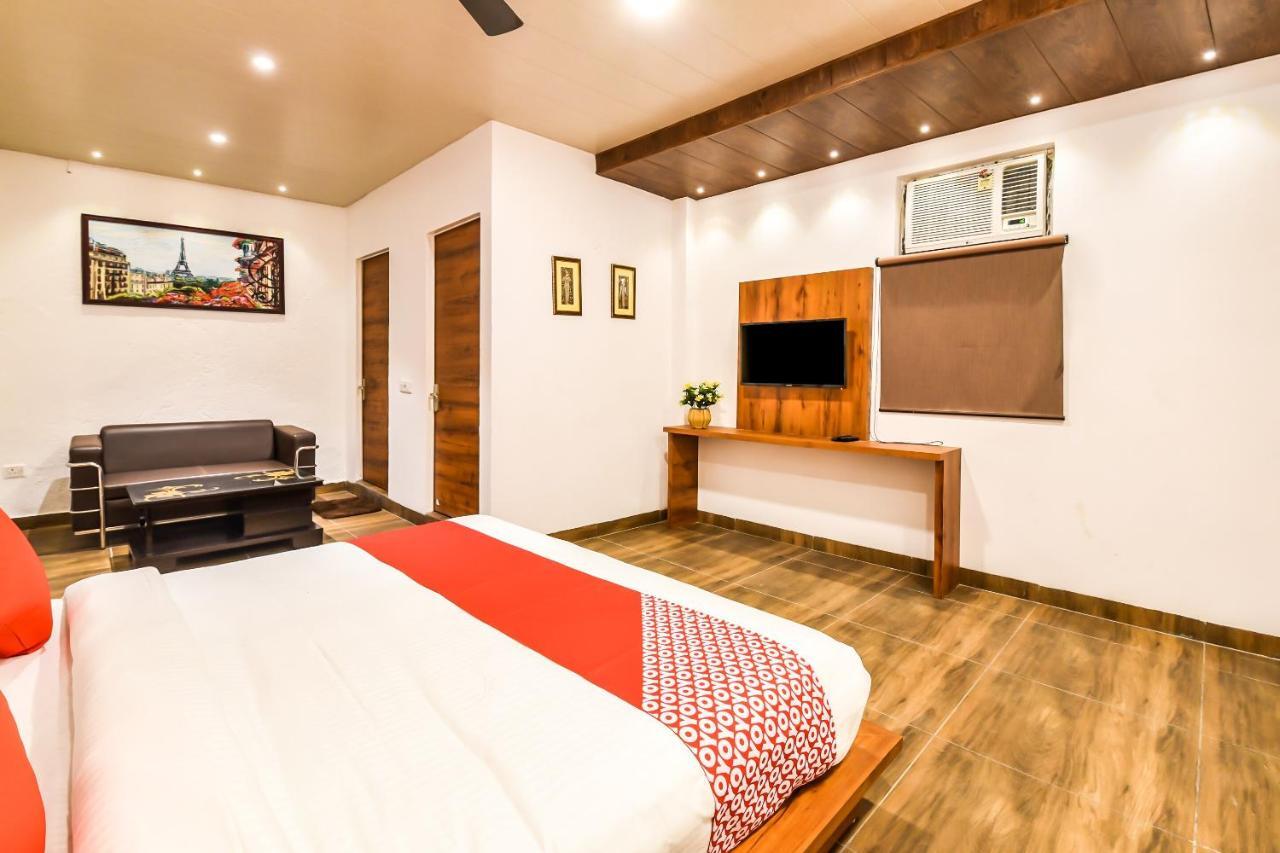 Hotel Capital O 19133 Oak Tree Nové Dillí Exteriér fotografie